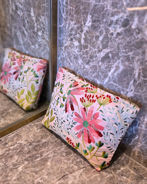 Floraison 刺繡花卉收納包｜粉薊花